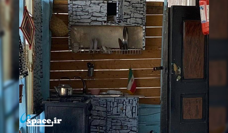 آشپزخانه اقامتگاه بوم گردی کلبه عمو حمید - بندر گز - نوکنده - روستای مزنگ